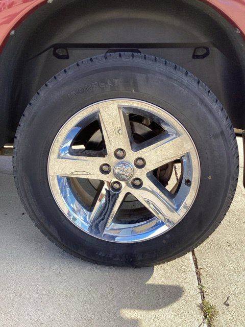 Used 2017 RAM 1500 Express AWD/4WD image 6