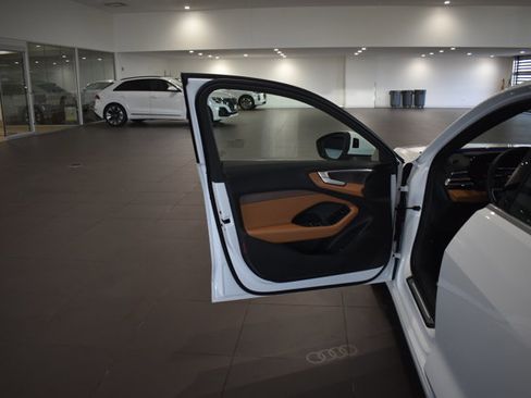 Used 2025 Audi A5 2.0T Prestige AWD/4WD image 9