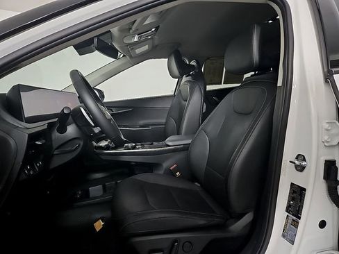 Used 2022 Kia EV6 Wind image 13