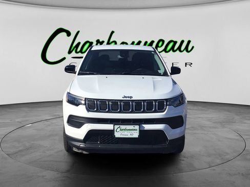 Used 2022 Jeep Compass Sport image 8