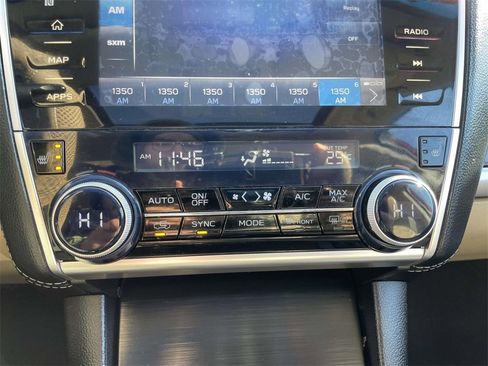 Used 2018 Subaru Outback 2.5i Limited image 30