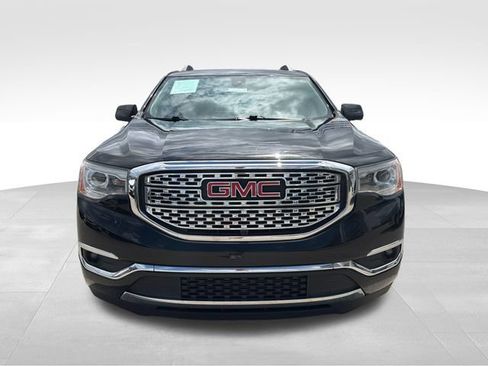Used 2018 GMC Acadia Denali w/ Technology Package FWD image 2