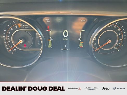 Used 2023 Jeep Gladiator Overland image 17