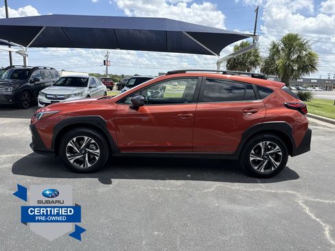 Used 2025 Subaru Crosstrek 2.5i Premium AWD/4WD image 4