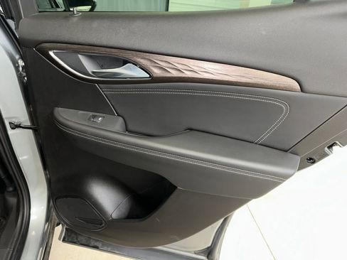 Certified 2023 Buick Envision Avenir image 33