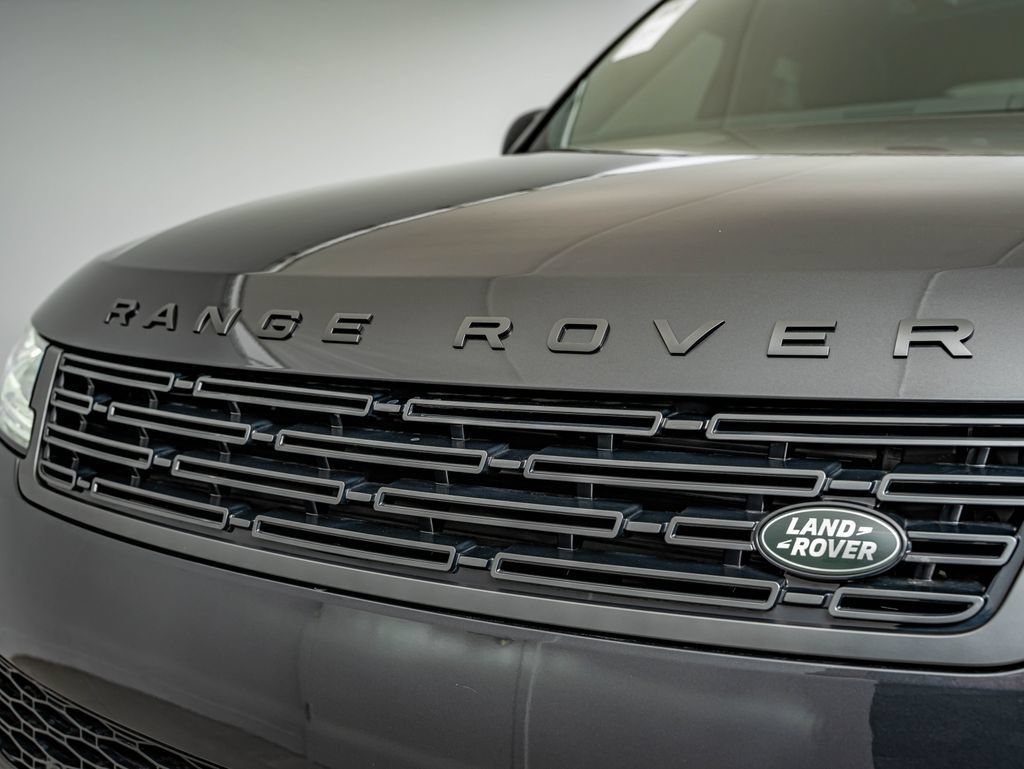 New 2026 Land Rover Range Rover Sport Dynamic SE AWD/4WD image 12