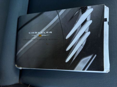 Used 2005 Chrysler Crossfire Limited image 23