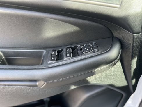 Used 2024 Ford Edge SEL image 32