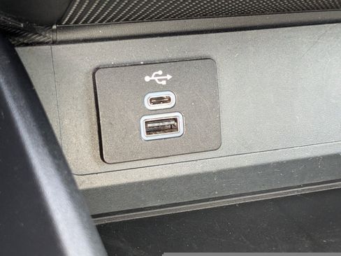 Used 2024 Ford Mustang Coupe image 18