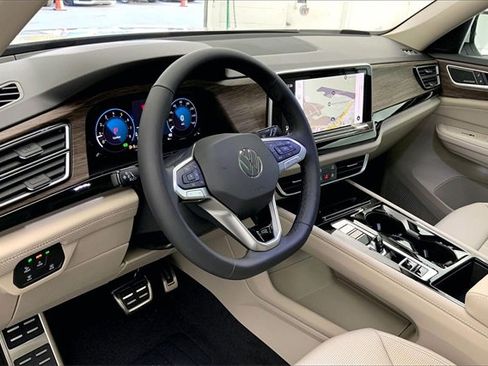 New 2026 Volkswagen Atlas SEL Premium R-Line image 7