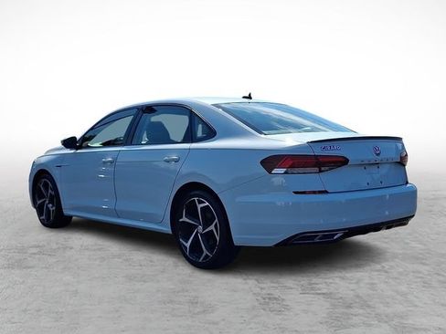 Used 2020 Volkswagen Passat 2.0T R-Line FWD image 4