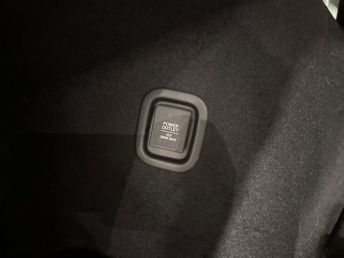 Used 2025 Honda Passport Black Edition image 60