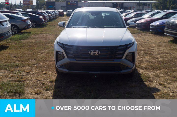Certified 2026 Hyundai Tucson SE FWD image 2