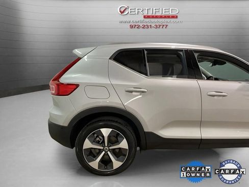 Used 2025 Volvo XC40 B5 Plus image 96