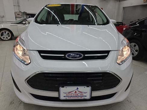 Used 2017 Ford C-MAX SE FWD image 2