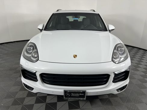Used 2017 Porsche Cayenne Platinum Edition image 5