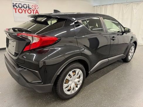 Certified 2021 Toyota C-HR LE FWD image 2