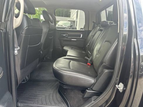 Used 2017 RAM 1500 Laramie w/ Convenience Group AWD/4WD image 32