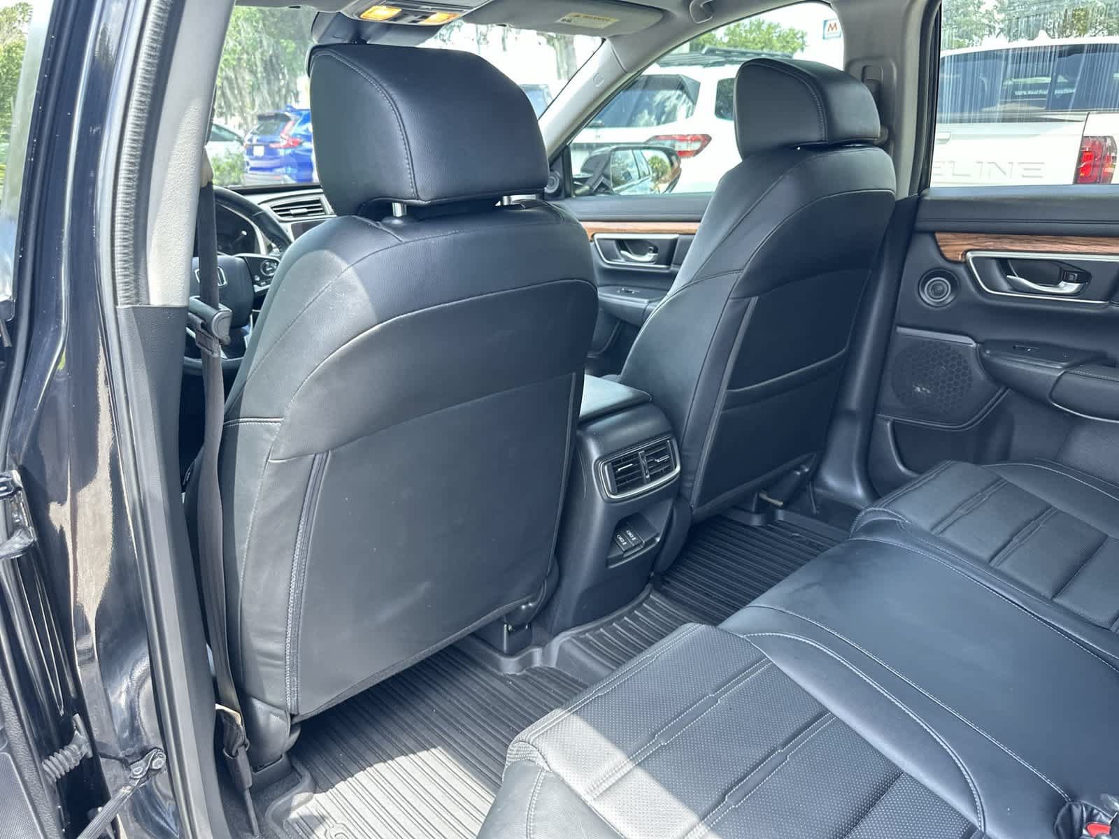 Used 2020 Honda CR-V Touring image 14