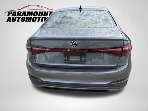 Used 2025 Volkswagen Jetta Sport FWD image 6