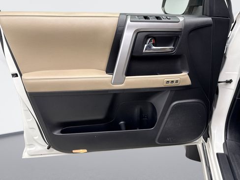 Used 2019 Toyota 4Runner Limited image 9