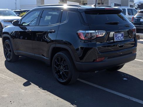 New 2026 Jeep Compass Latitude AWD/4WD image 4