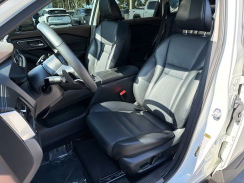 Used 2021 Nissan Rogue SV w/ Premium Package image 31