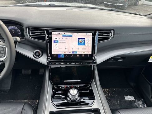 New 2026 Jeep Grand Wagoneer Limited image 14