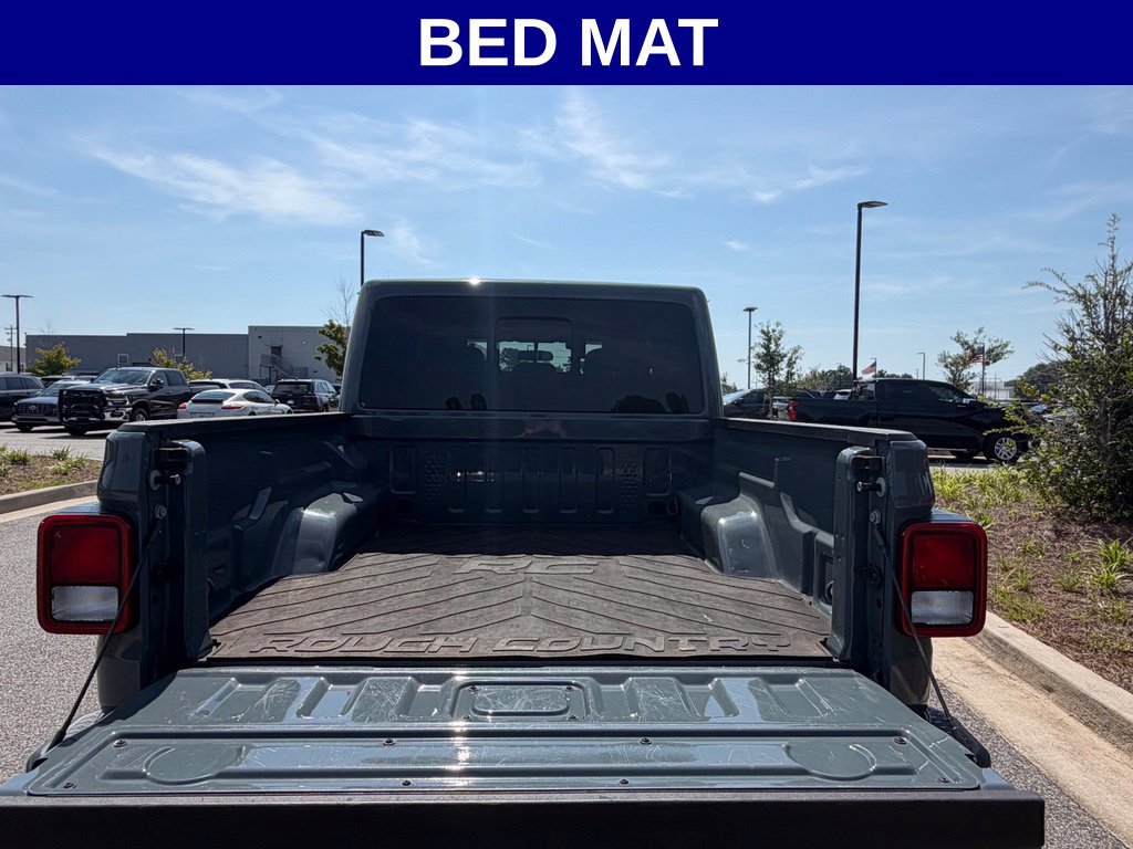 Certified 2024 Jeep Gladiator Sport AWD/4WD image 8