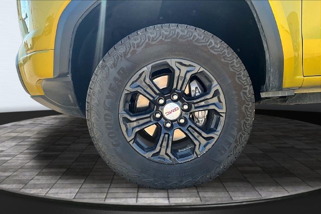 Used 2024 GMC Canyon Elevation RWD image 33