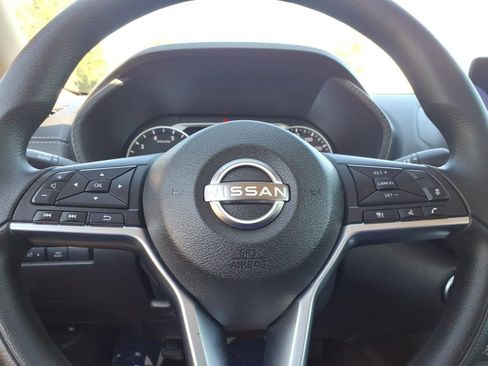 Used 2024 Nissan Sentra SV FWD image 34