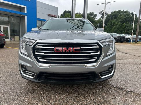 Used 2024 GMC Terrain SLT FWD image 15