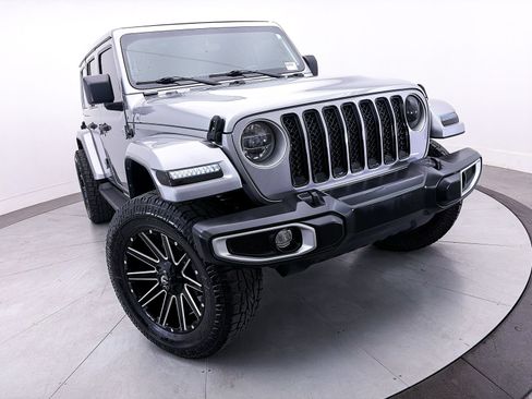 Used 2021 Jeep Wrangler Unlimited Sahara w/ Safety Group AWD/4WD image 4