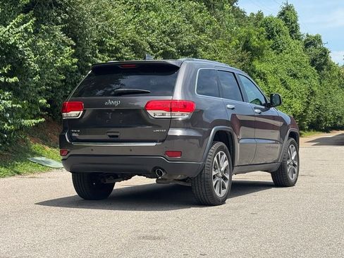 Used 2018 Jeep Grand Cherokee Limited AWD/4WD image 5