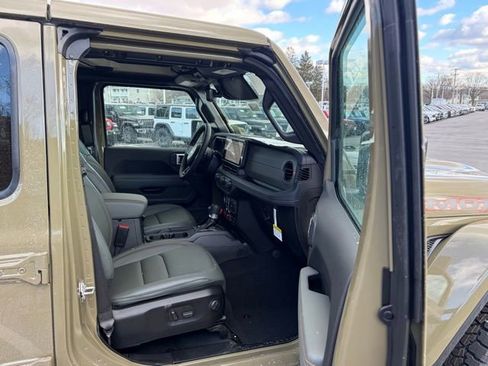 New 2026 Jeep Gladiator Mojave image 30