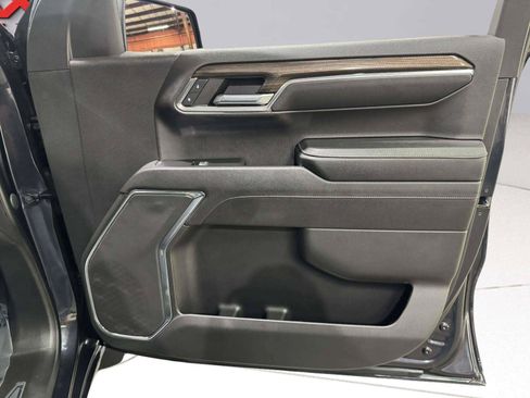 Used 2023 Chevrolet Silverado 1500 LT AWD/4WD image 39
