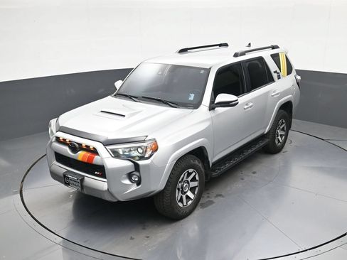 Used 2021 Toyota 4Runner TRD Off-Road Premium AWD/4WD image 28