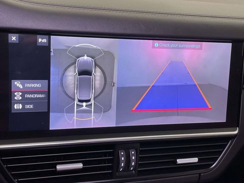 Used 2021 Porsche Cayenne GTS image 32