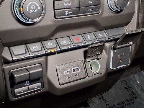 Used 2025 GMC Sierra 1500 Pro w/ Pro Value Package image 14