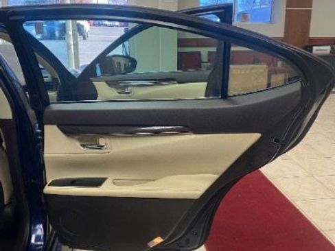 Used 2018 Lexus ES 350 w/ Premier Package image 13