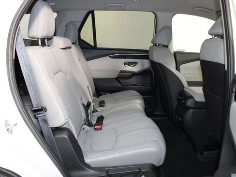 Used 2023 Honda Pilot LX image 21