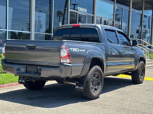Used 2014 Toyota Tacoma 4x4 Double Cab w/ TRD Sport Package image 5
