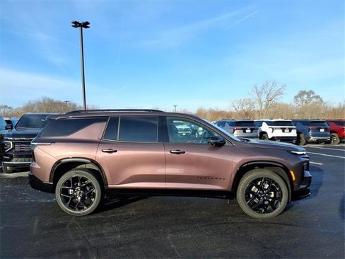 New 2026 Chevrolet Traverse RS image 2