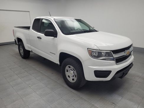 Used 2020 Chevrolet Colorado W/T w/ WT Convenience Package RWD image 13