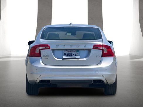 Used 2015 Volvo S60 T5 Platinum FWD image 5