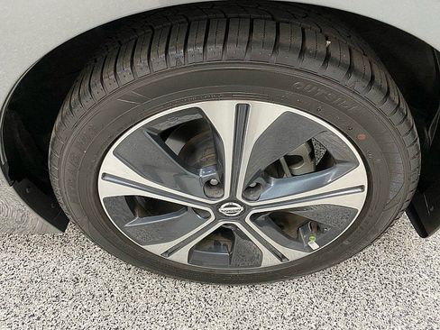 Used 2020 Nissan Leaf SV w/ SV All Weather Package image 23