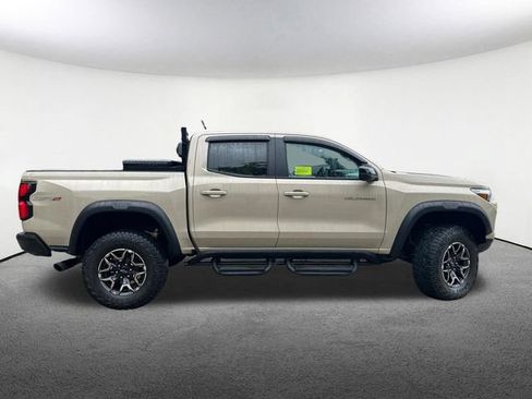 Used 2023 Chevrolet Colorado ZR2 AWD/4WD image 18