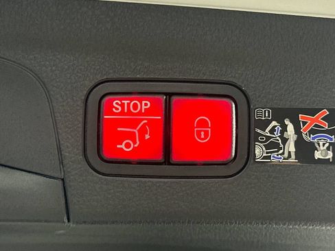 Certified 2026 Mercedes-Benz GLE 450 4MATIC image 21