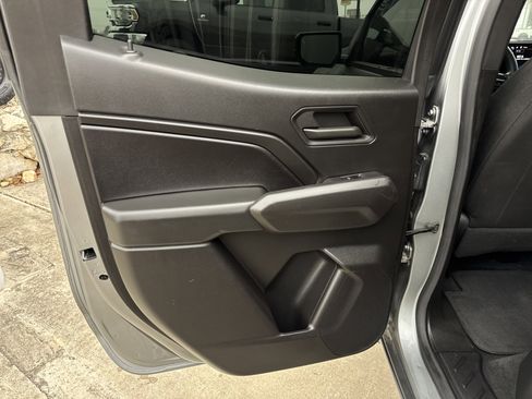 Used 2023 Chevrolet Colorado Trail Boss image 15