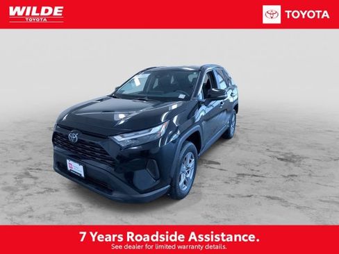 Certified 2025 Toyota RAV4 XLE AWD/4WD image 5